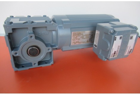 24 RPM 0,25 kW Asmaat 20 mm  IE3. UNUSED 